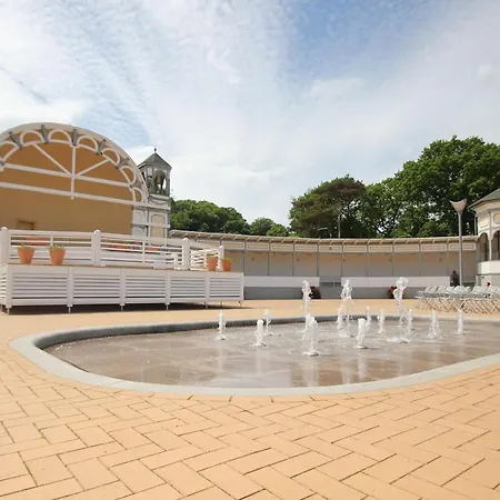 Mit Meerblick Und Balkon, Gratis Nutzung Vom Ahoi Erlebnisbad Und Sauna In Sellin - Meeresblick 40 Apartment *