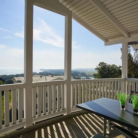 Mit Meerblick Und Balkon, Gratis Nutzung Vom Ahoi Erlebnisbad Und Sauna In Sellin - Meeresblick 40 * Goehren (Ruegen)